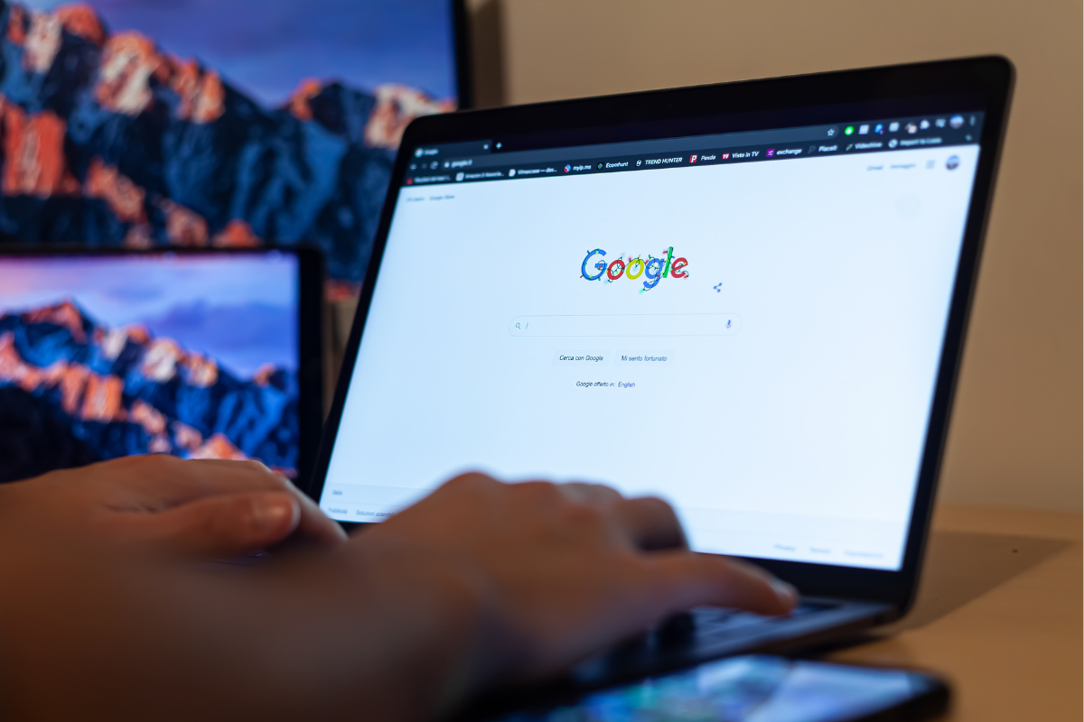 Google dashboard on laptop