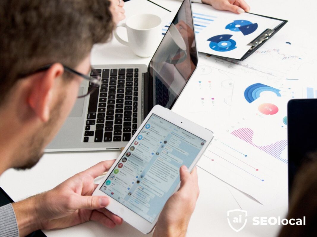How to Use Social Media to Attract Local Customers